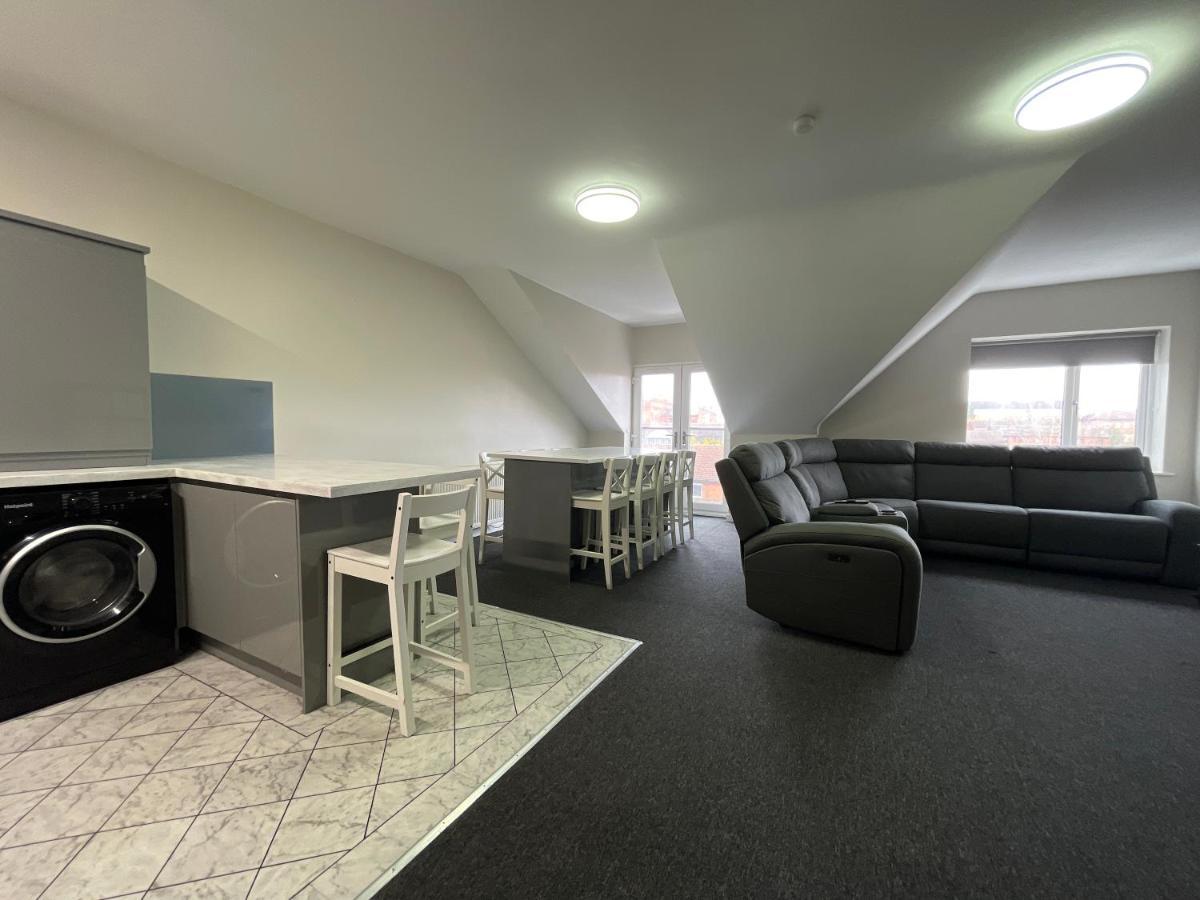 Mays Apartments - 102 Mill Street, Free Parking, 2 Minute Walk To Baltic Market And City Centre - Apartments Sleep 1-10 Guests Liverpool Dış mekan fotoğraf