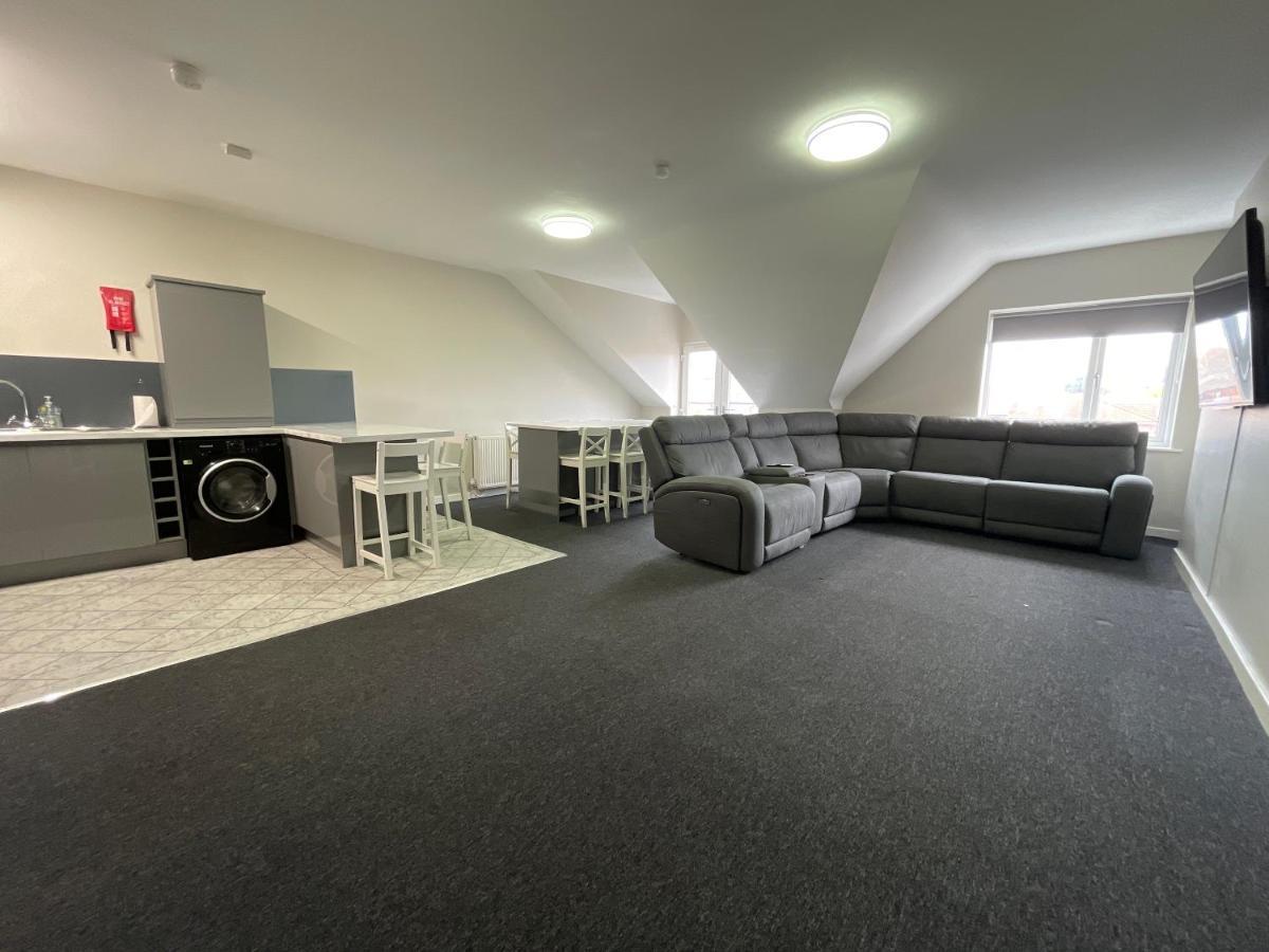 Mays Apartments - 102 Mill Street, Free Parking, 2 Minute Walk To Baltic Market And City Centre - Apartments Sleep 1-10 Guests Liverpool Dış mekan fotoğraf