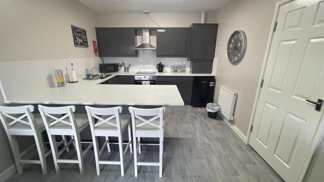 Mays Apartments - 102 Mill Street, Free Parking, 2 Minute Walk To Baltic Market And City Centre - Apartments Sleep 1-10 Guests Liverpool Dış mekan fotoğraf