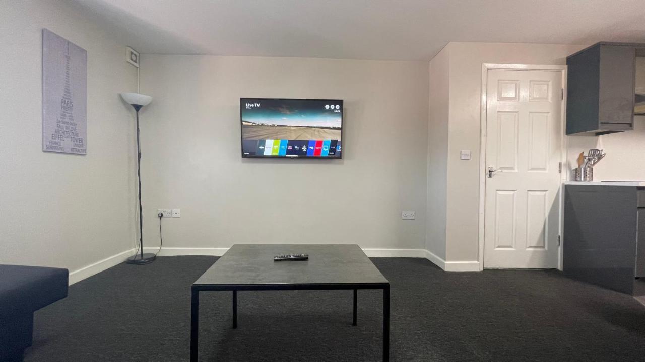 Mays Apartments - 102 Mill Street, Free Parking, 2 Minute Walk To Baltic Market And City Centre - Apartments Sleep 1-10 Guests Liverpool Dış mekan fotoğraf