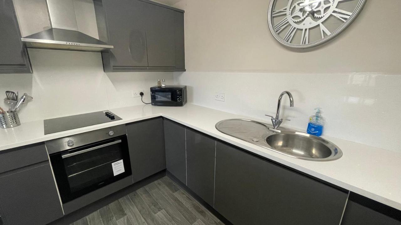 Mays Apartments - 102 Mill Street, Free Parking, 2 Minute Walk To Baltic Market And City Centre - Apartments Sleep 1-10 Guests Liverpool Dış mekan fotoğraf