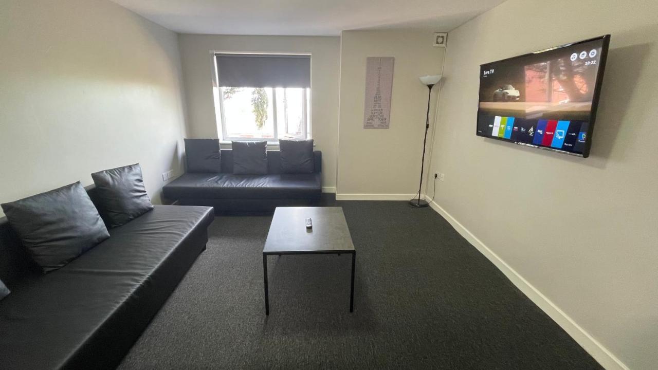 Mays Apartments - 102 Mill Street, Free Parking, 2 Minute Walk To Baltic Market And City Centre - Apartments Sleep 1-10 Guests Liverpool Dış mekan fotoğraf