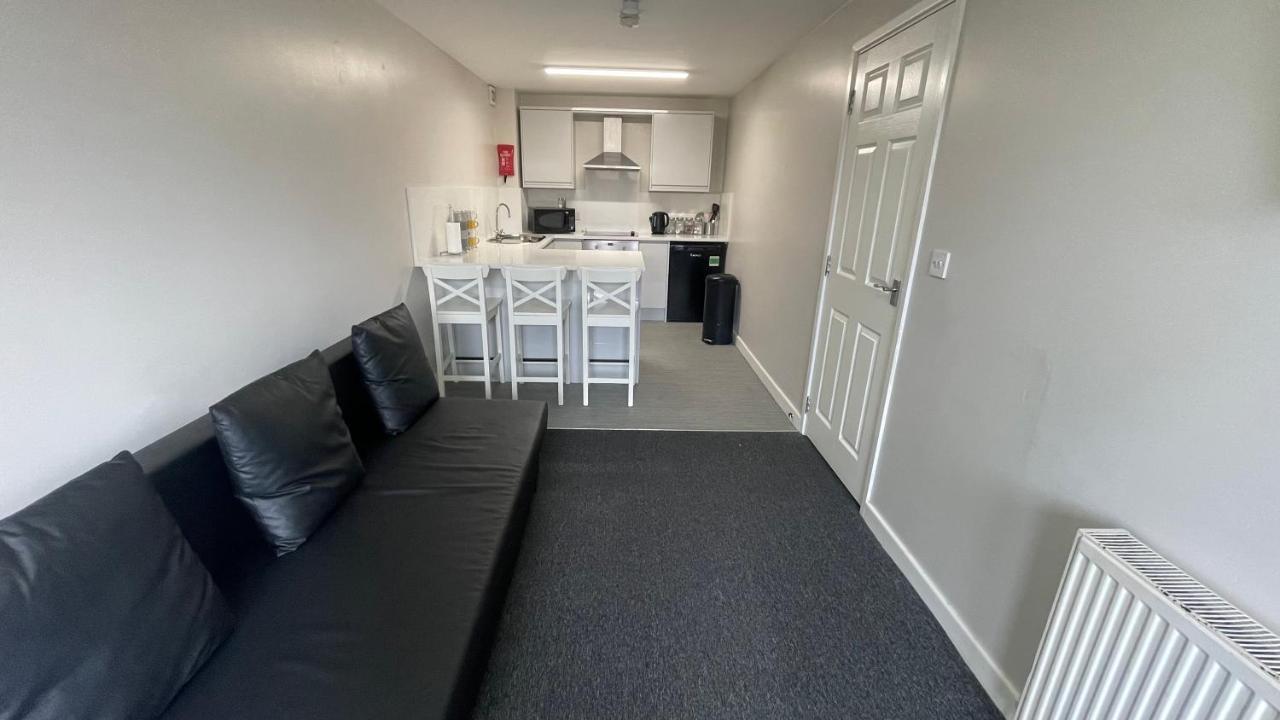 Mays Apartments - 102 Mill Street, Free Parking, 2 Minute Walk To Baltic Market And City Centre - Apartments Sleep 1-10 Guests Liverpool Dış mekan fotoğraf