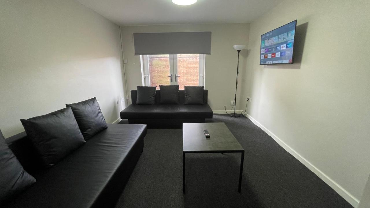 Mays Apartments - 102 Mill Street, Free Parking, 2 Minute Walk To Baltic Market And City Centre - Apartments Sleep 1-10 Guests Liverpool Dış mekan fotoğraf