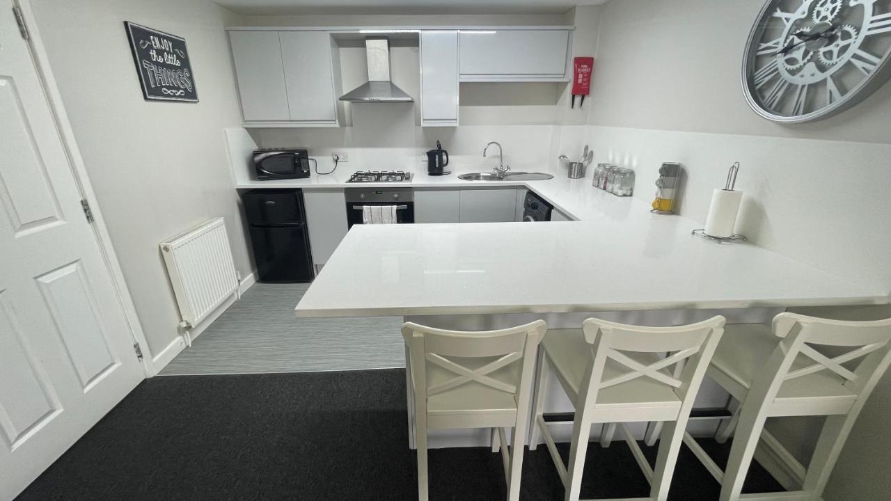 Mays Apartments - 102 Mill Street, Free Parking, 2 Minute Walk To Baltic Market And City Centre - Apartments Sleep 1-10 Guests Liverpool Dış mekan fotoğraf