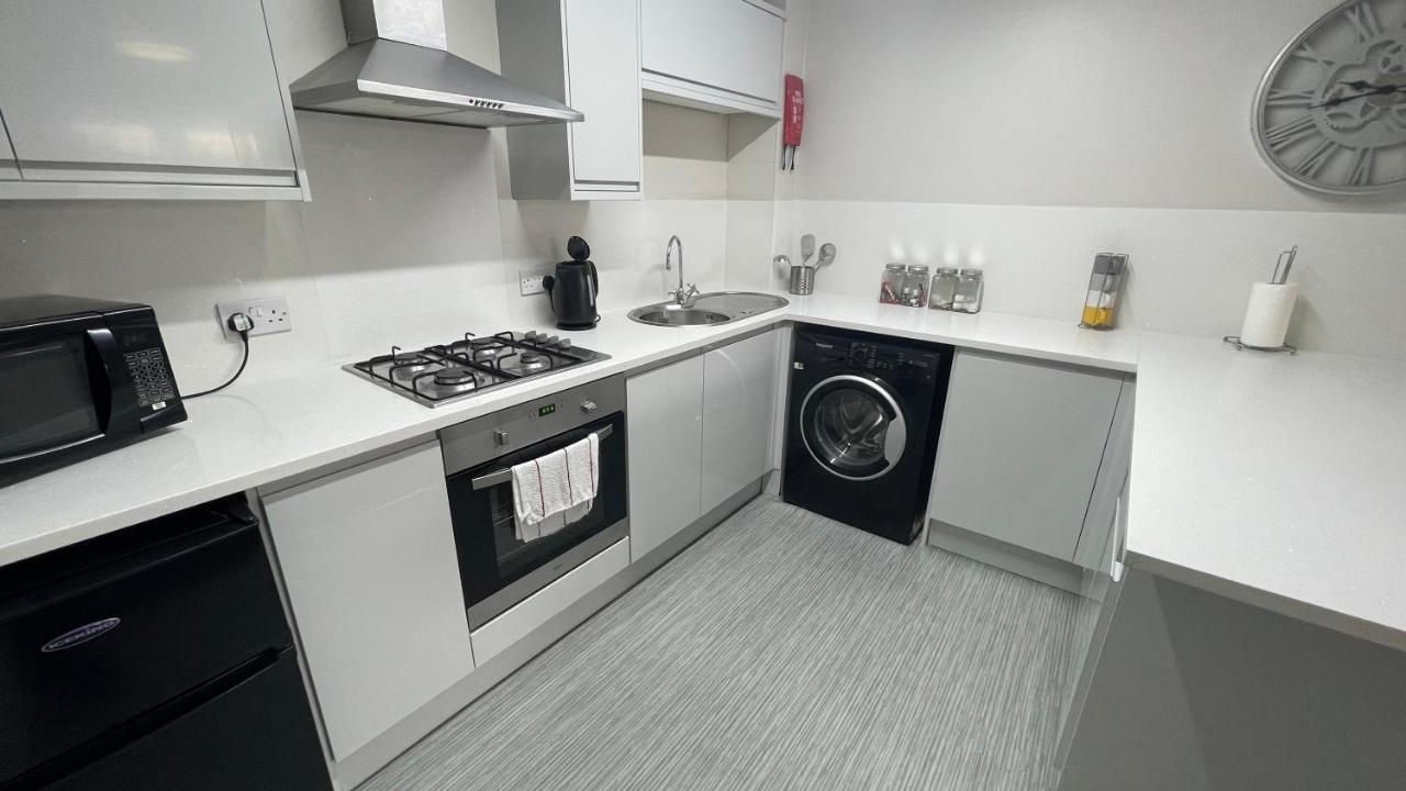 Mays Apartments - 102 Mill Street, Free Parking, 2 Minute Walk To Baltic Market And City Centre - Apartments Sleep 1-10 Guests Liverpool Dış mekan fotoğraf
