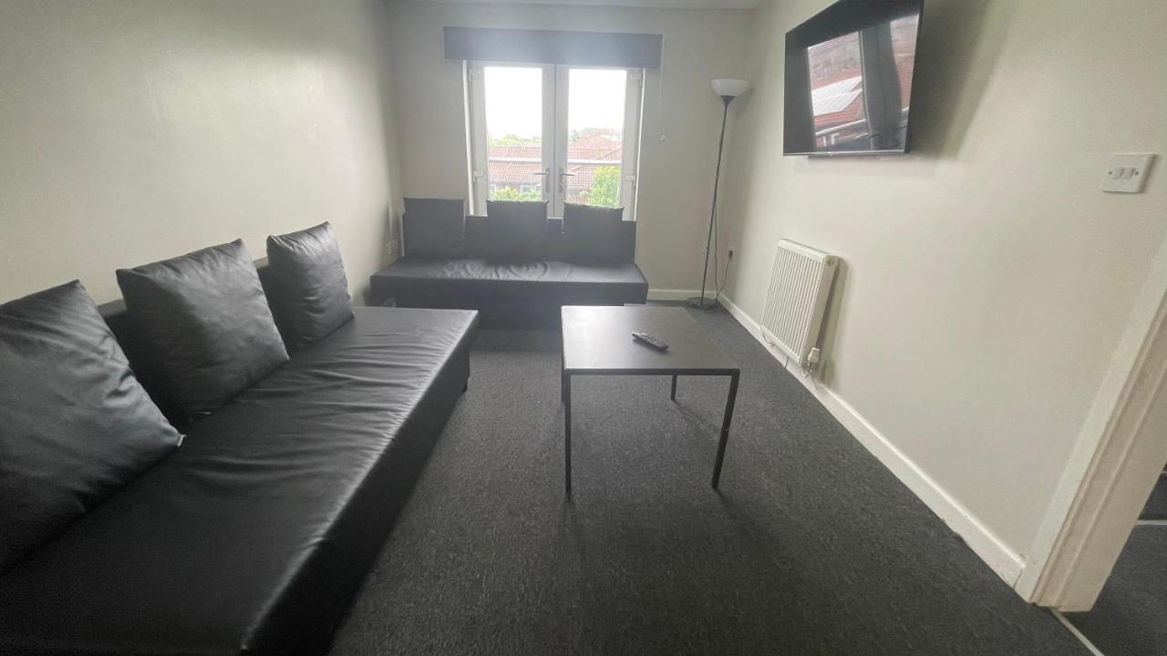 Mays Apartments - 102 Mill Street, Free Parking, 2 Minute Walk To Baltic Market And City Centre - Apartments Sleep 1-10 Guests Liverpool Dış mekan fotoğraf
