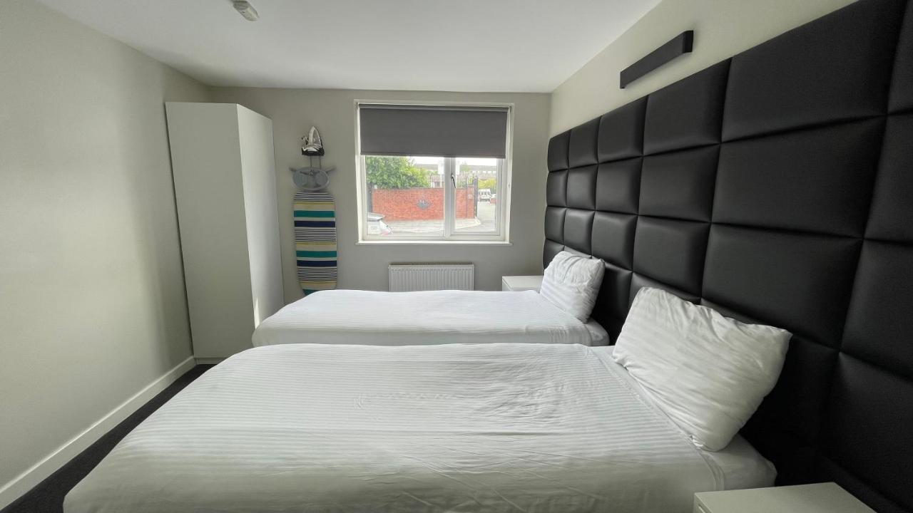 Mays Apartments - 102 Mill Street, Free Parking, 2 Minute Walk To Baltic Market And City Centre - Apartments Sleep 1-10 Guests Liverpool Dış mekan fotoğraf