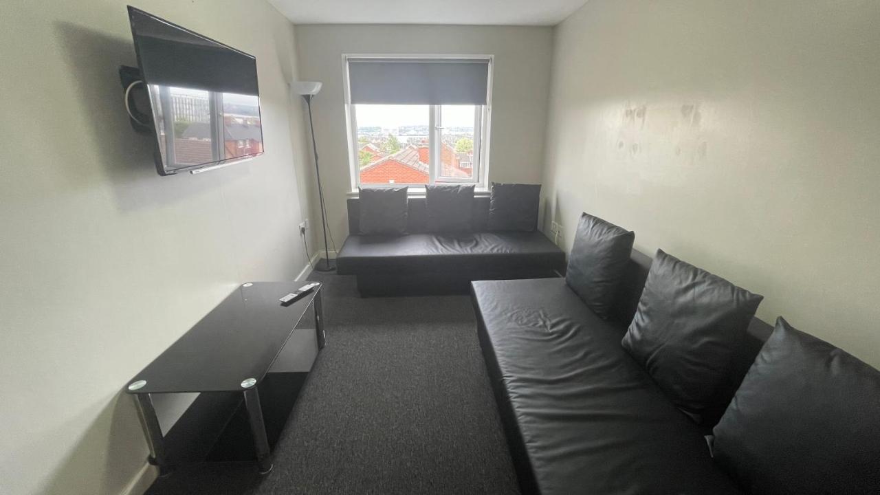 Mays Apartments - 102 Mill Street, Free Parking, 2 Minute Walk To Baltic Market And City Centre - Apartments Sleep 1-10 Guests Liverpool Dış mekan fotoğraf