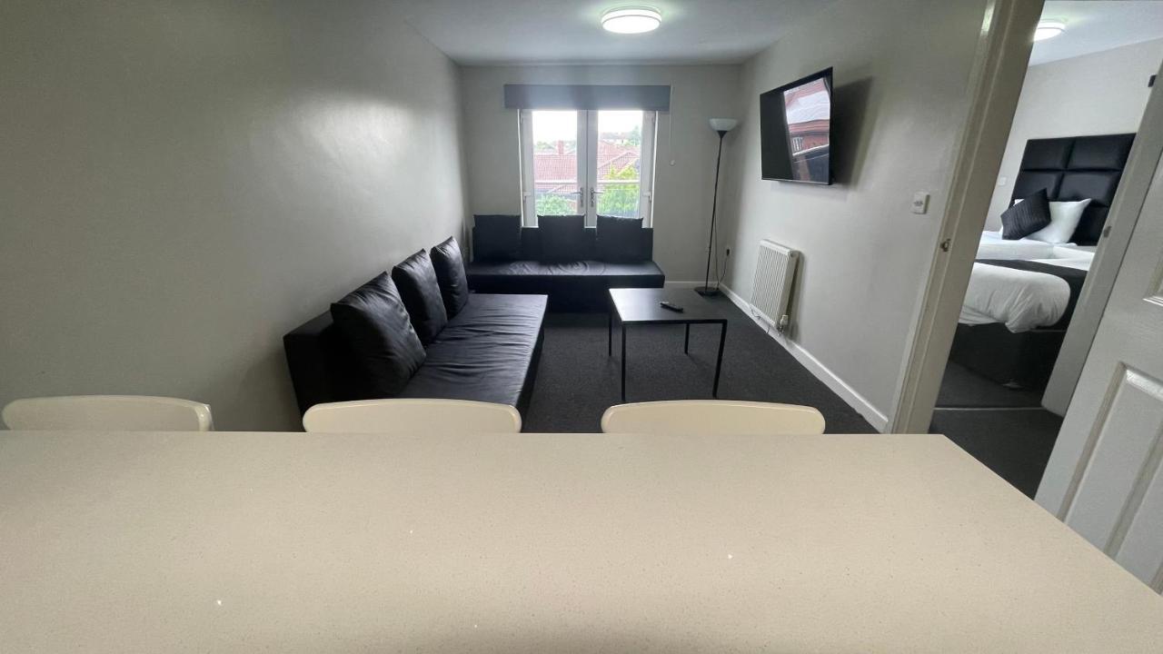 Mays Apartments - 102 Mill Street, Free Parking, 2 Minute Walk To Baltic Market And City Centre - Apartments Sleep 1-10 Guests Liverpool Dış mekan fotoğraf