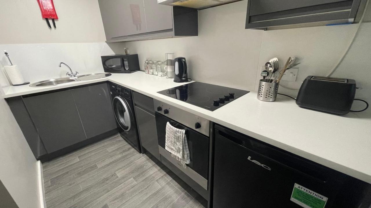 Mays Apartments - 102 Mill Street, Free Parking, 2 Minute Walk To Baltic Market And City Centre - Apartments Sleep 1-10 Guests Liverpool Dış mekan fotoğraf